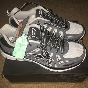 NWT Avia- Raptor running shoes